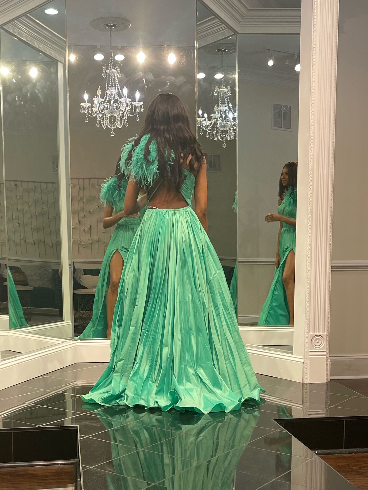 Size 0 Prom Green Side Slit Dress on Queenly