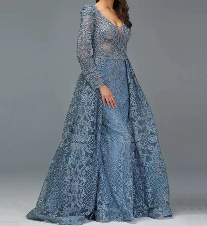 Plus Size 18 Blue Ball Gown on Queenly