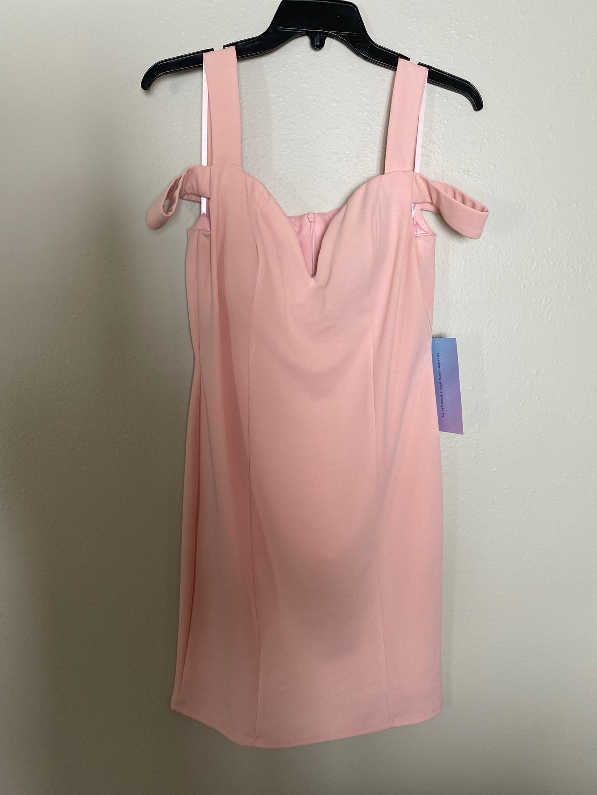 Size 10 Wedding Guest Pink Cocktail Dress on Queenly