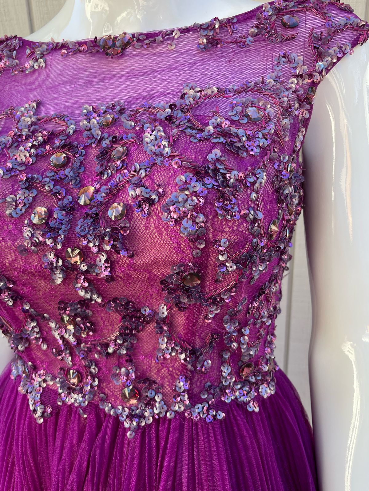Sherri Hill Size 0 Prom High Neck Sequined Purple Cocktail Dress on Queenly