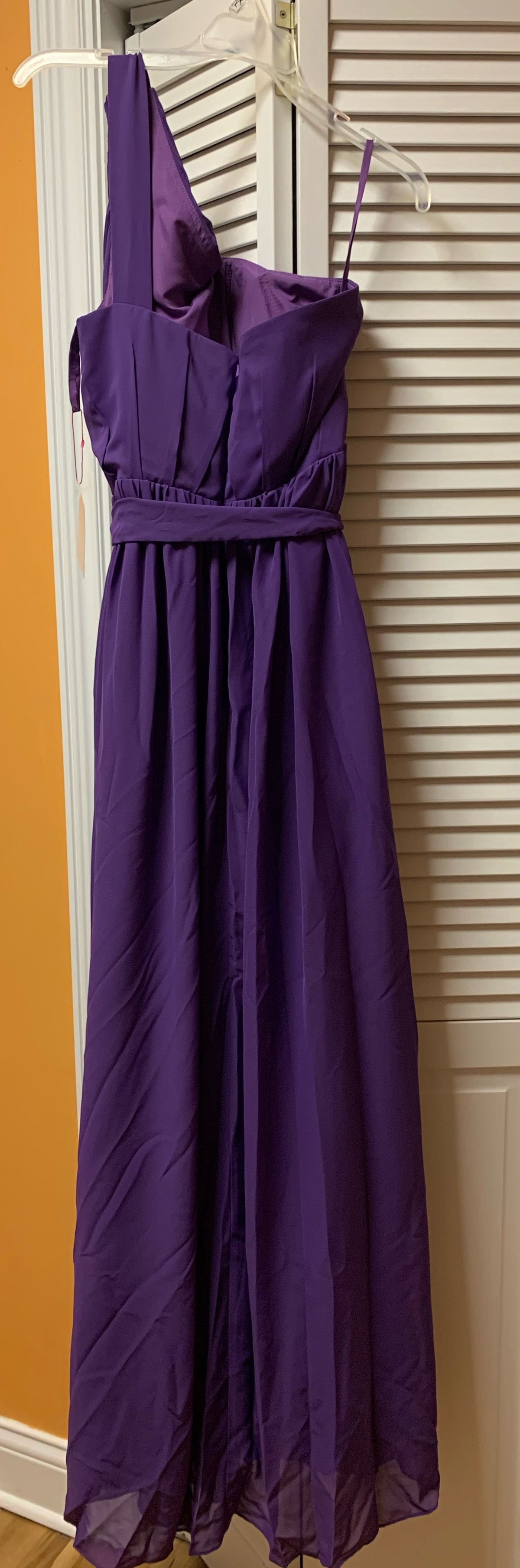 Size 12 Prom Off The Shoulder Purple A-line Dress on Queenly