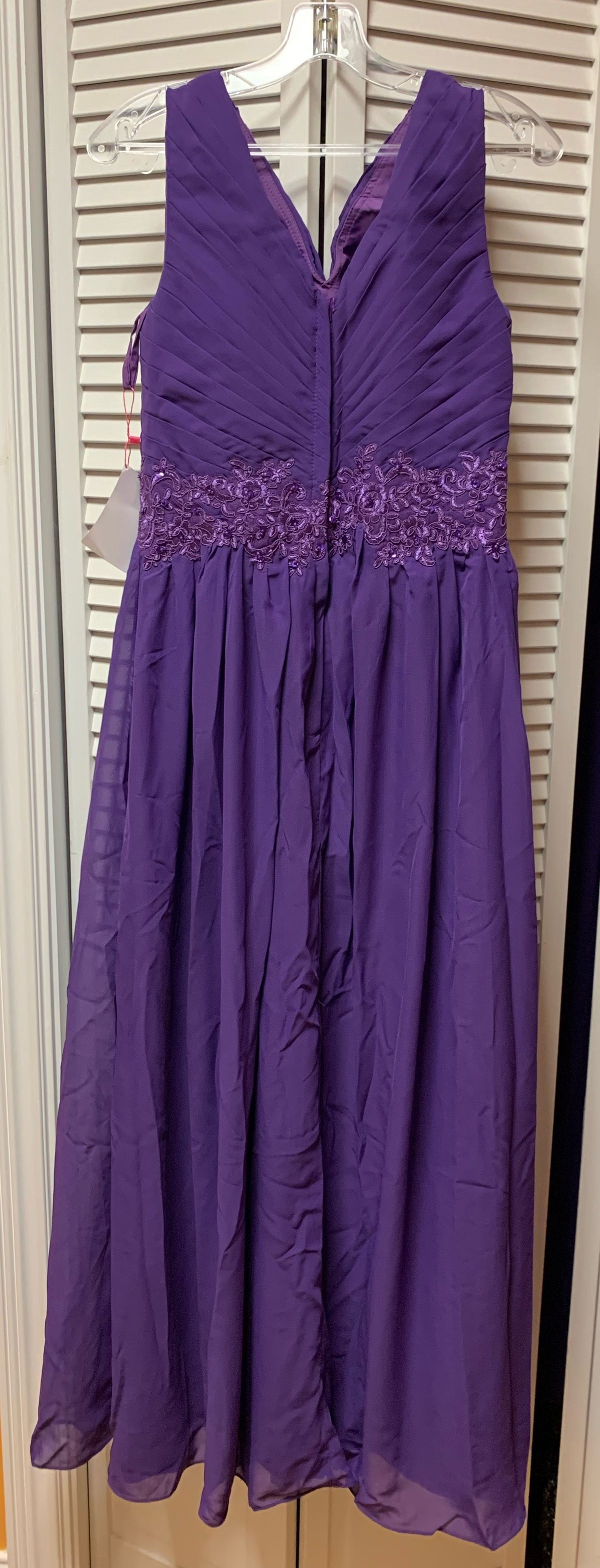 Size 10 Prom Purple A-line Dress on Queenly