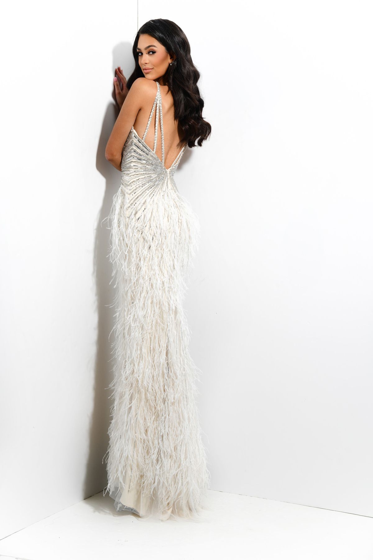Style 7366 Jasz Couture Size 6 Prom White Side Slit Dress on Queenly