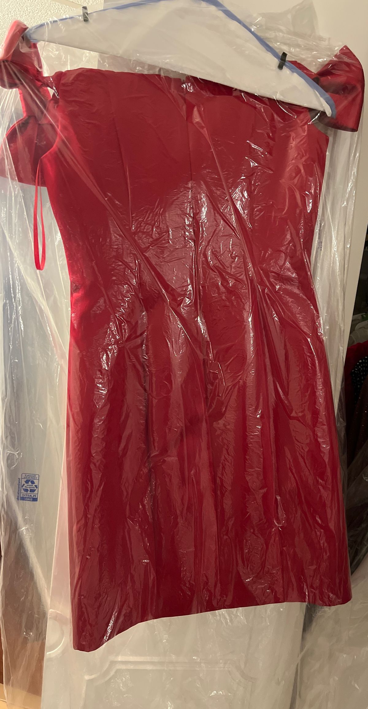 Ashley Lauren Size 8 Satin Red Cocktail Dress on Queenly