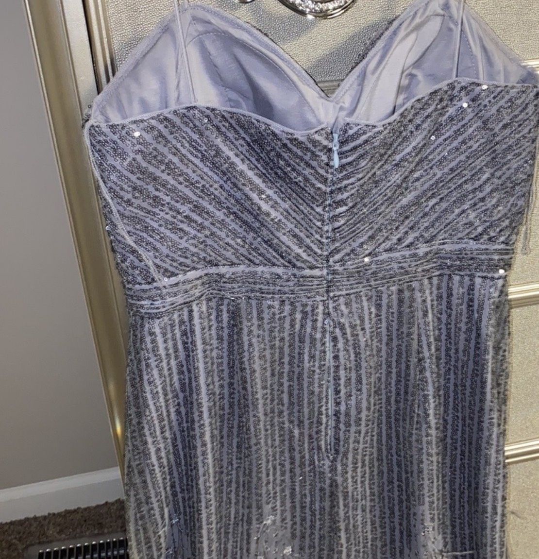 Aidan mattox Size 6 Prom Silver Cocktail Dress on Queenly