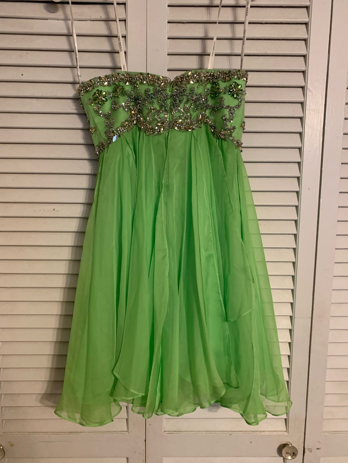 Sherri Hill Size 4 Prom Sequined Lime Green Cocktail Dress on Queenly