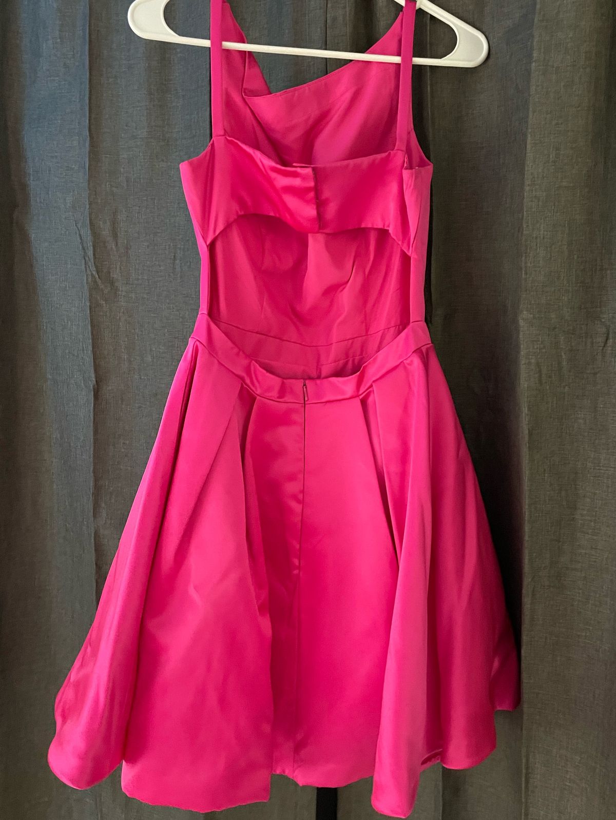 Sherri Hill Size 2 Homecoming Hot Pink Cocktail Dress on Queenly