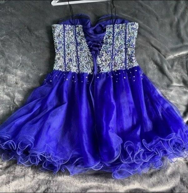 Size 12 Homecoming Strapless Royal Blue A-line Dress on Queenly