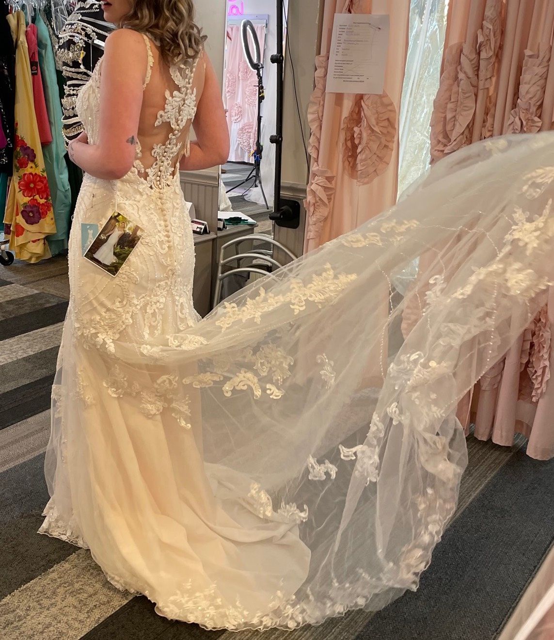 Essense of Australia Size 12 Wedding Lace White Mermaid Dress on Queenly