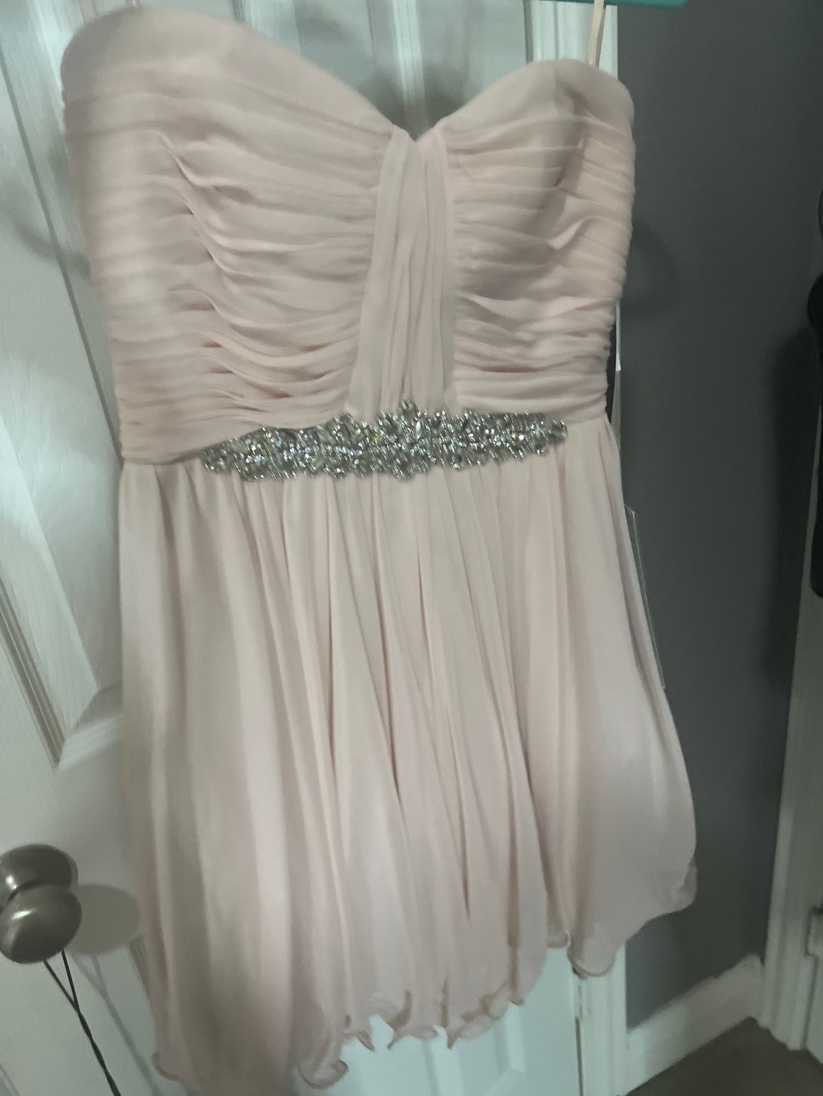Size 0 Prom Nude A-line Dress on Queenly