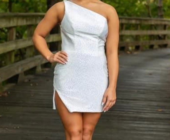 Sherri Hill Size 4 Homecoming White Cocktail Dress on Queenly