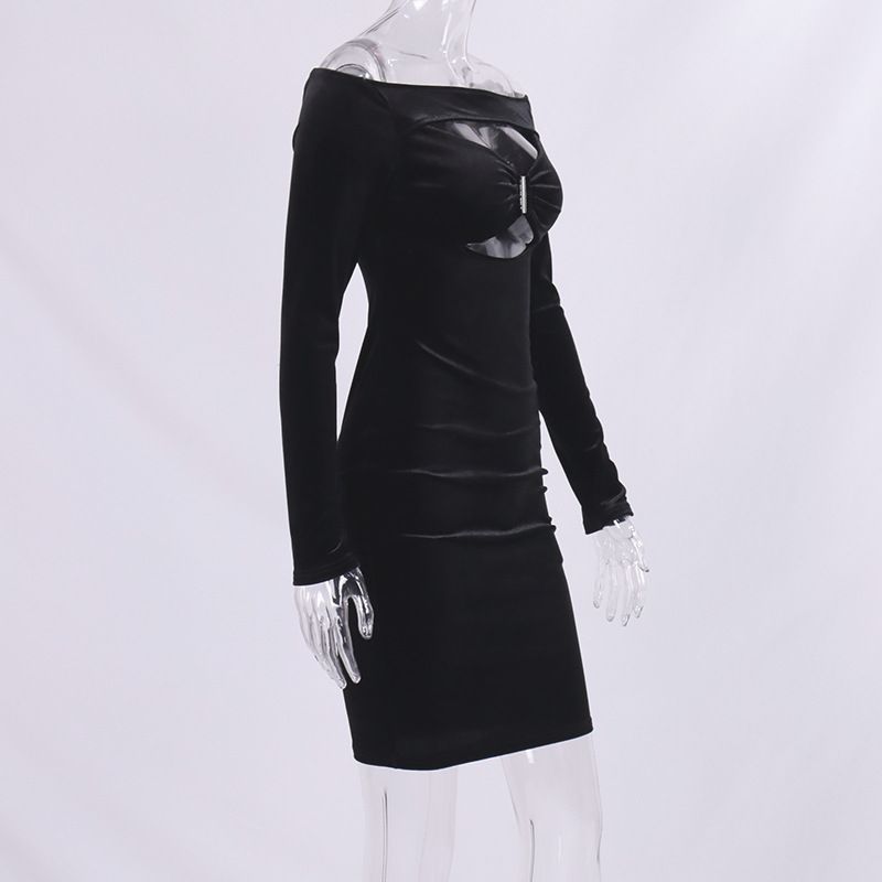 Unbranded  Size 6 Long Sleeve Velvet Black A-line Dress on Queenly