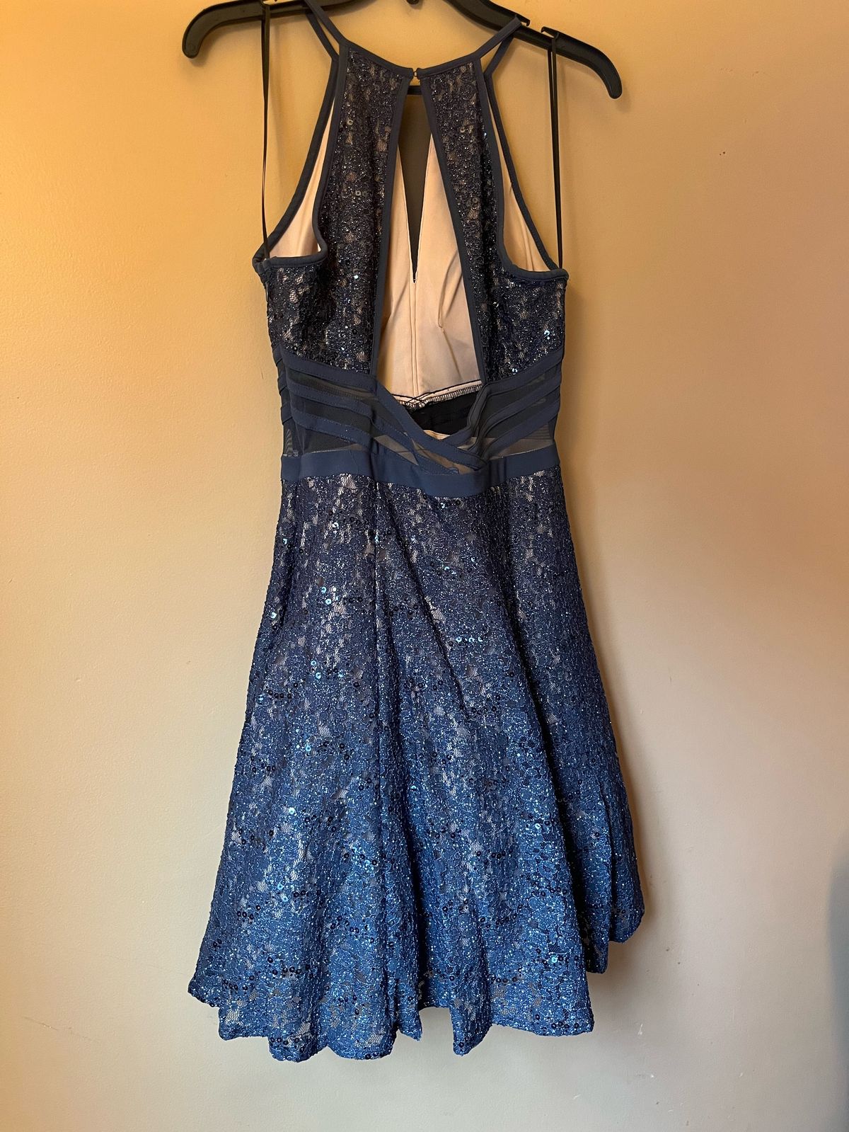 Size 8 Prom Lace Royal Blue Cocktail Dress on Queenly