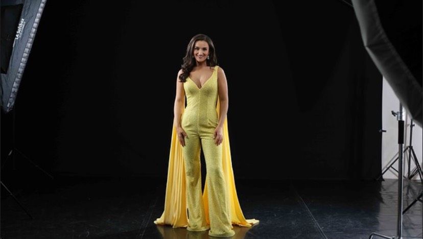 Mac Duggal Size 6 Pageant Yellow Formal Jumpsuit on Queenly