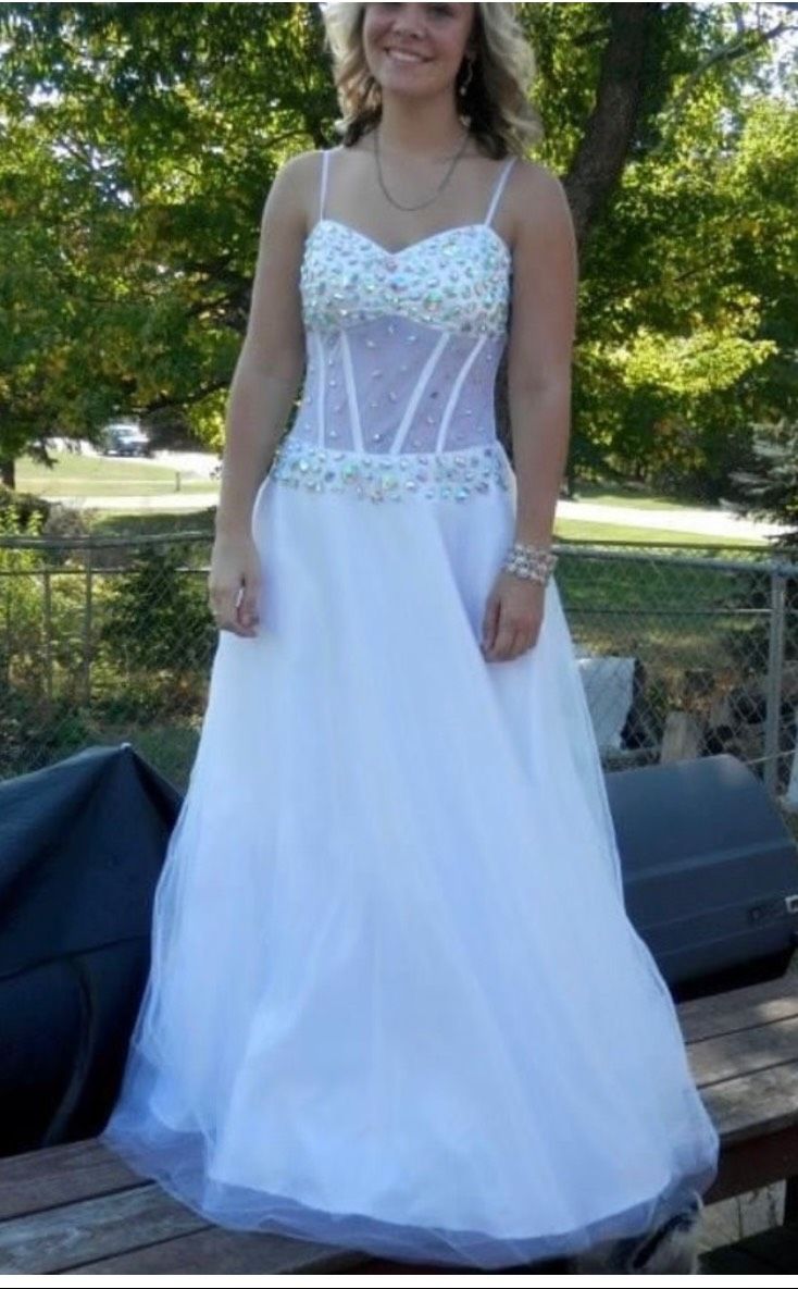 Deb Size 4 Prom Sequined White A-line Dress on Queenly