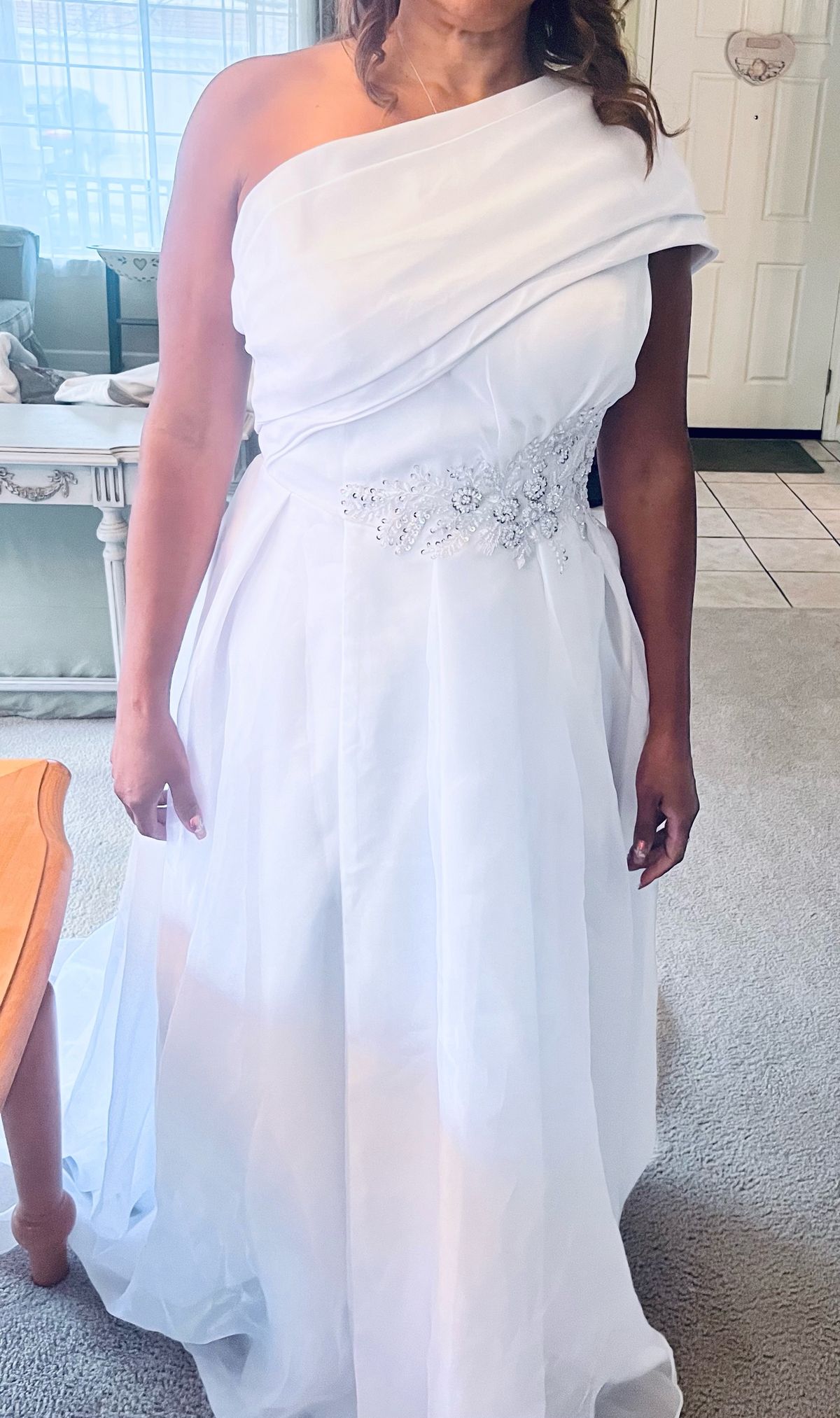 Plus Size 16 Wedding White A-line Dress on Queenly