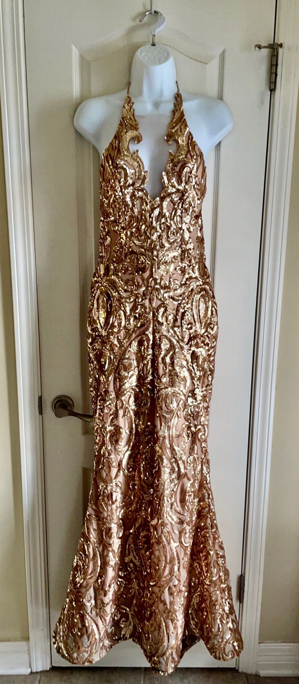Fernando Wong Size 4 Prom Gold Mermaid Dress on Queenly