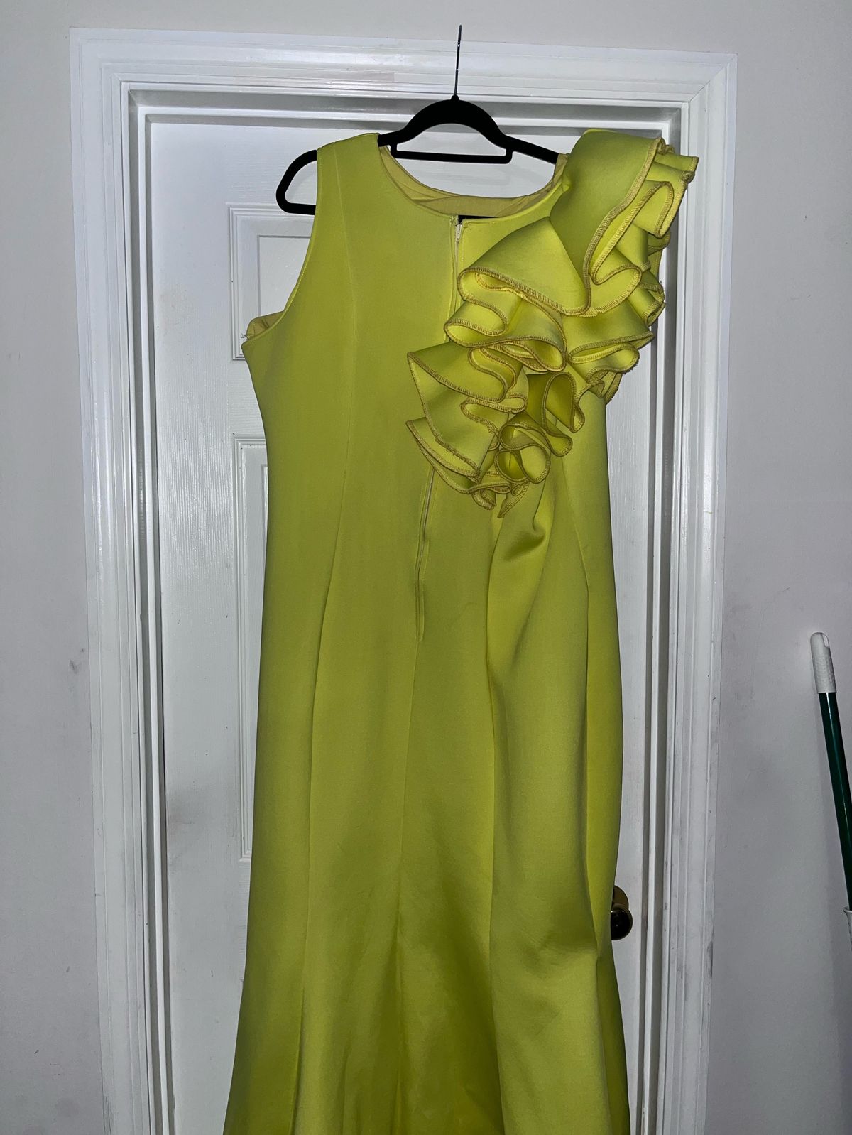 Plus Size 18 Prom Yellow Mermaid Dress on Queenly