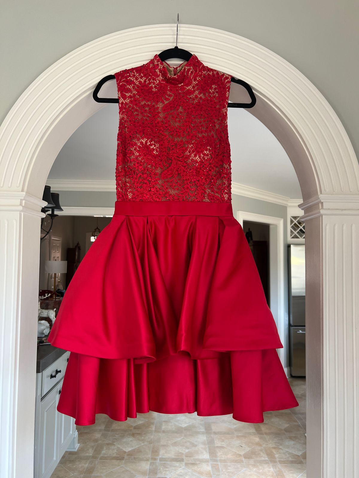 Jovani Size 2 Red Cocktail Dress on Queenly
