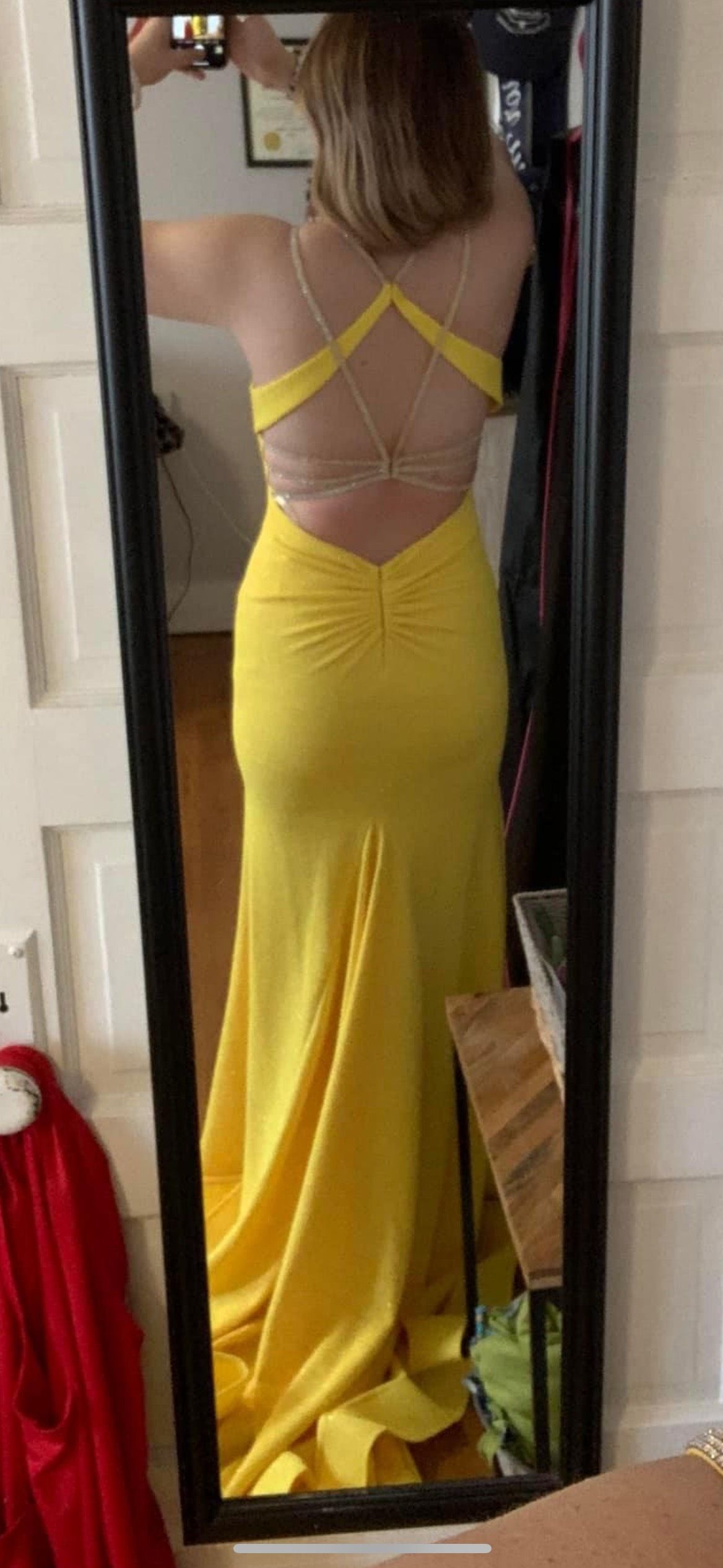 Size 6 Prom Yellow Mermaid Dress on Queenly