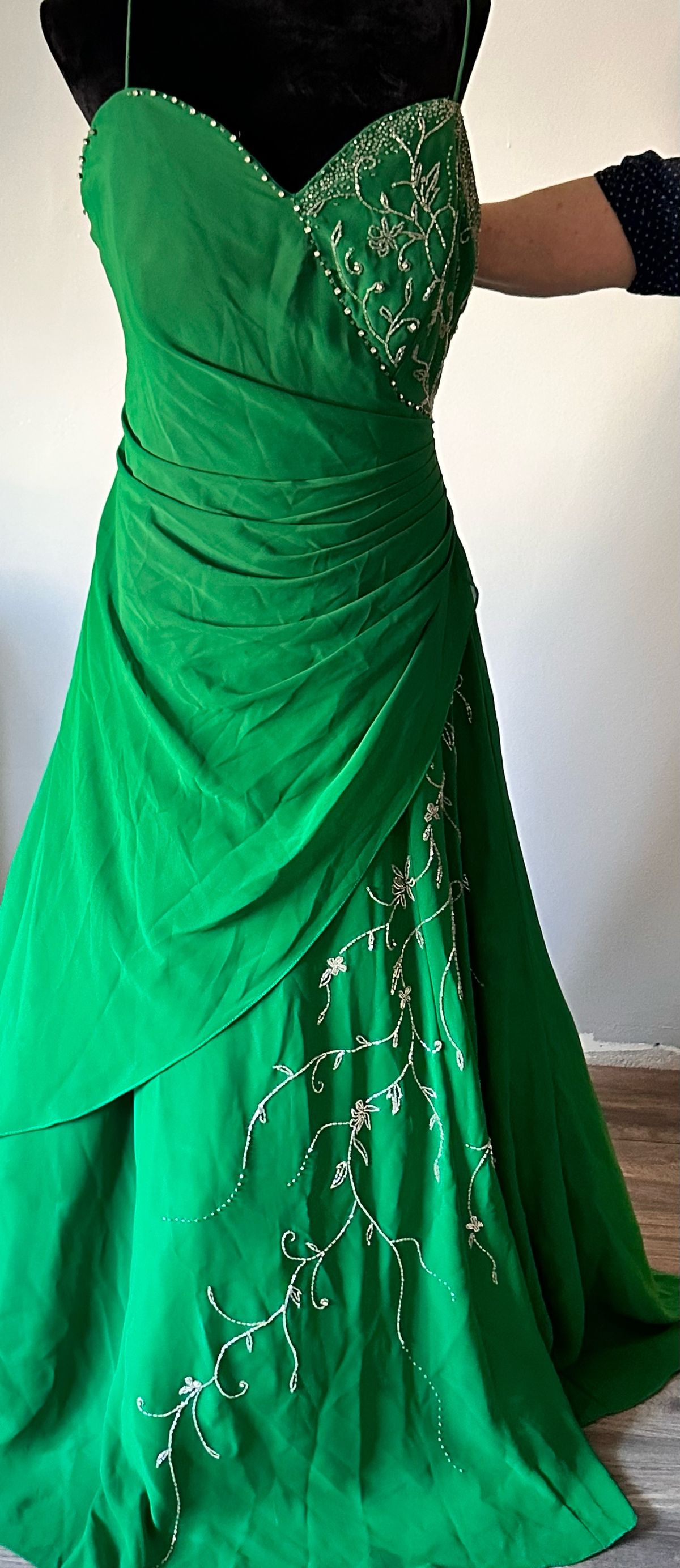 Plus Size 20 Prom Green Floor Length Maxi on Queenly