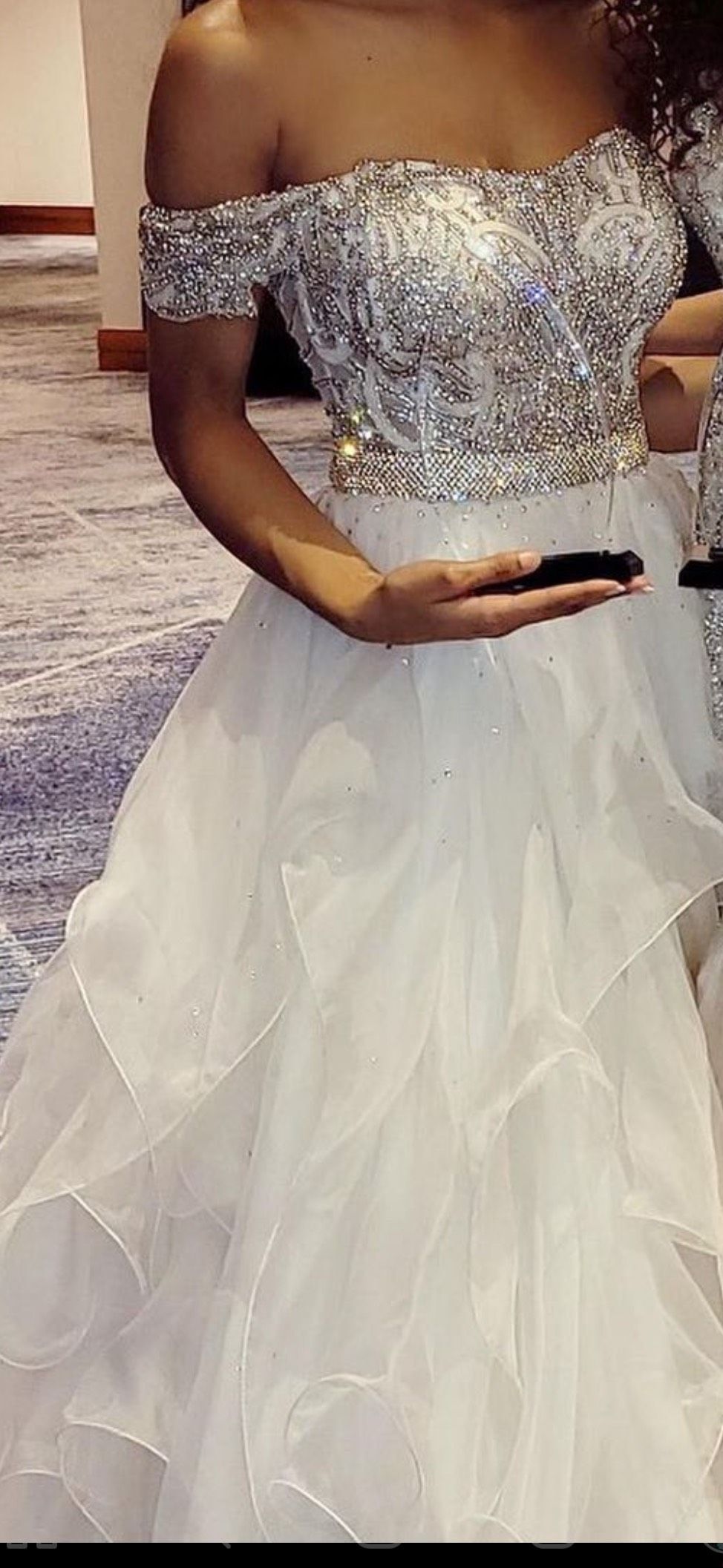 Sherri Hill Size 2 Prom Cap Sleeve Sequined White Ball Gown on Queenly
