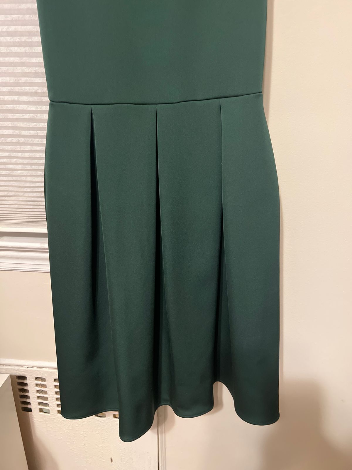 BCBGMAXAZRIA Size 0 Prom Off The Shoulder Green Floor Length Maxi on Queenly