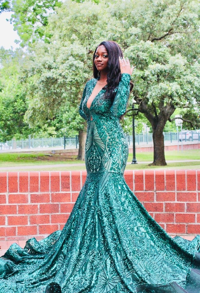 Party Starts Now Green Sequin Mermaid Gown | Sequin Party Dress | Spar –  Own Your Drama