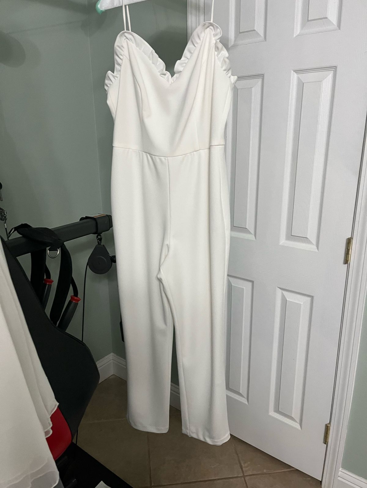 Adrianna Papell Size 10 Pageant White Formal Jumpsuit on Queenly