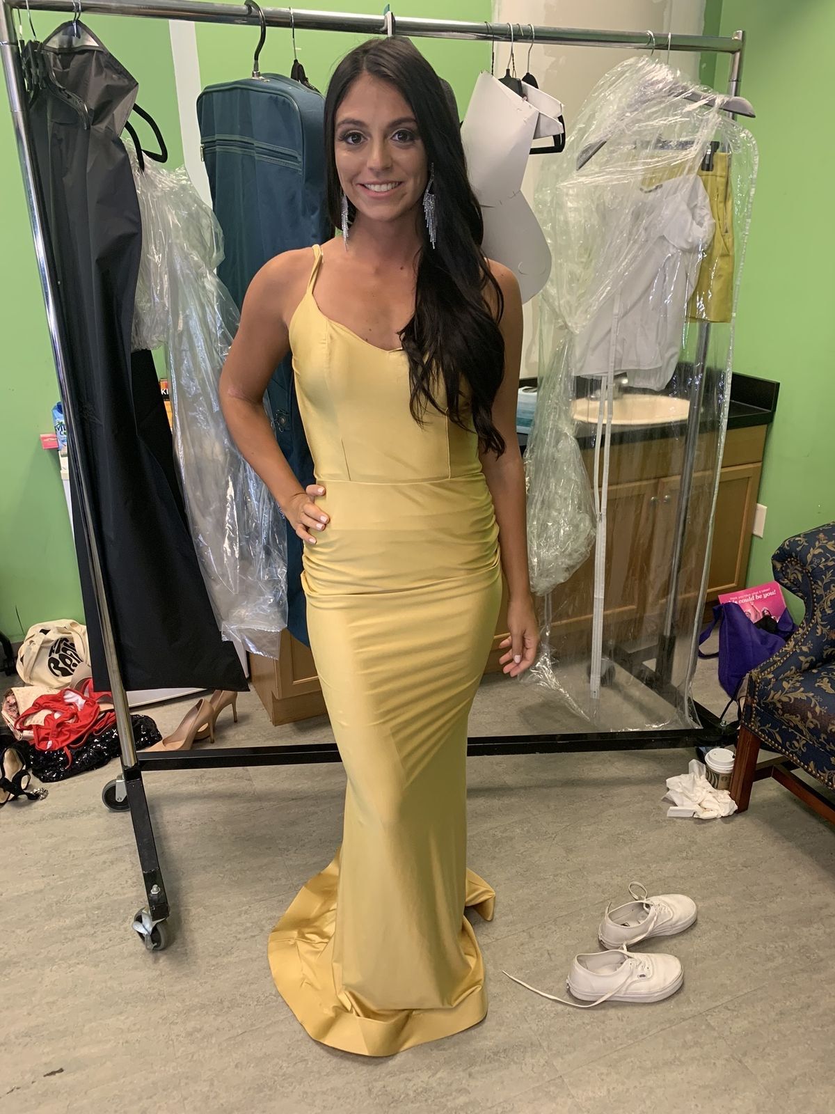 ISSUE (REGINE) - SATIN TRUMPET X-CROSS GOWN 11821 Size 2 Prom Yellow Dress With Train on Queenly