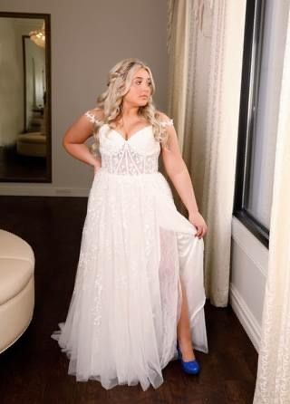 Sherri Hill Size 10 Lace White Ball Gown on Queenly