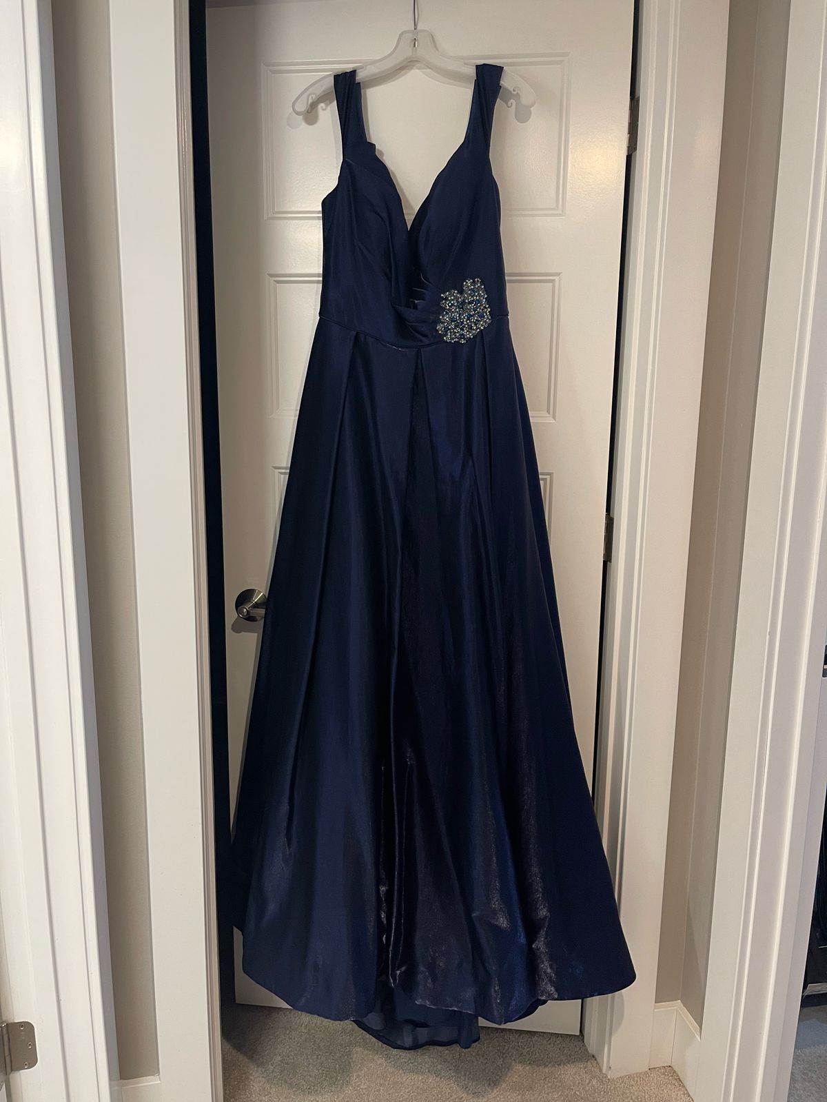 Sherri Hill Size 14 Prom Off The Shoulder Satin Navy Blue Ball Gown on Queenly