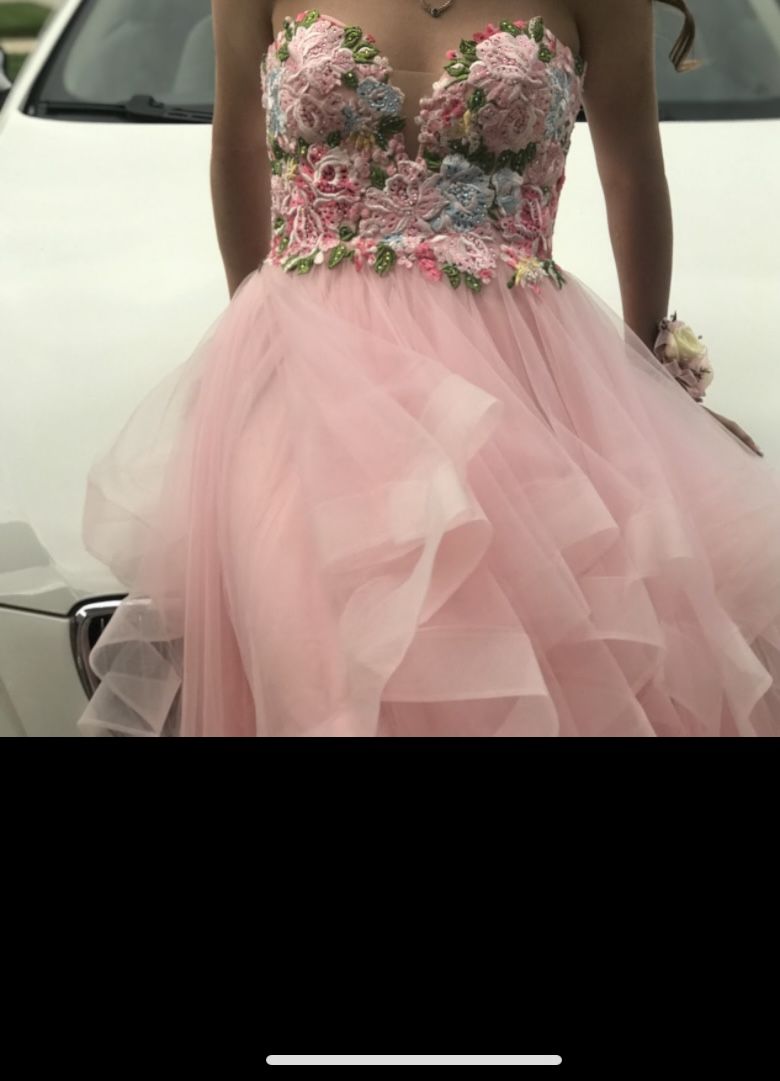 Camille La Vie Size 8 Pink Ball Gown on Queenly