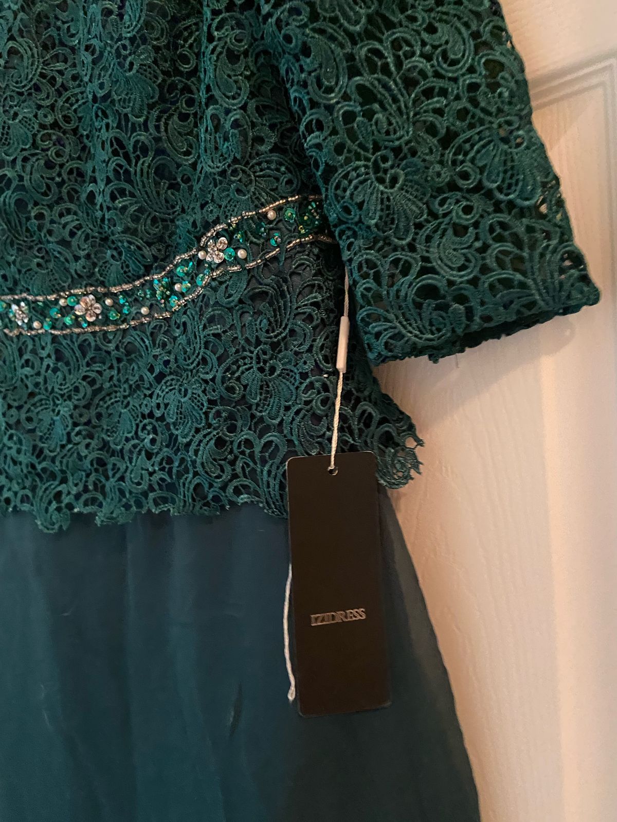 Size 10 Green Ball Gown on Queenly