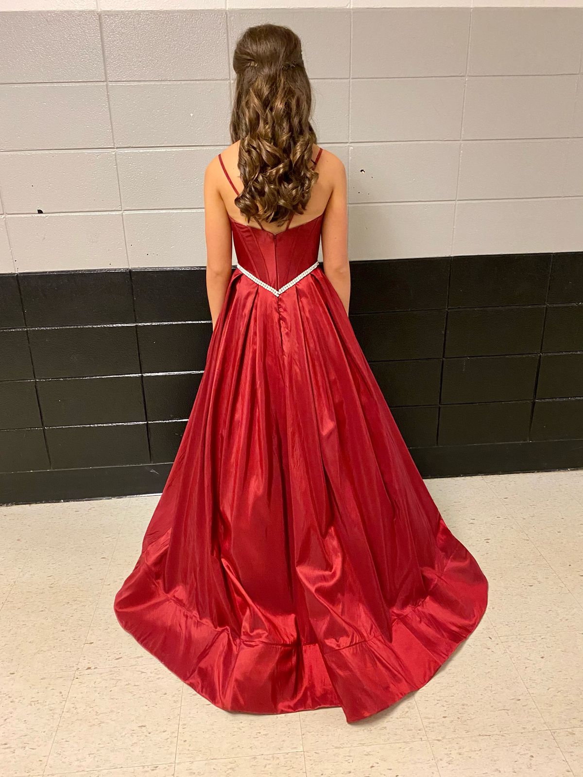 Size 0 Pageant Red Dress With Train on Queenly