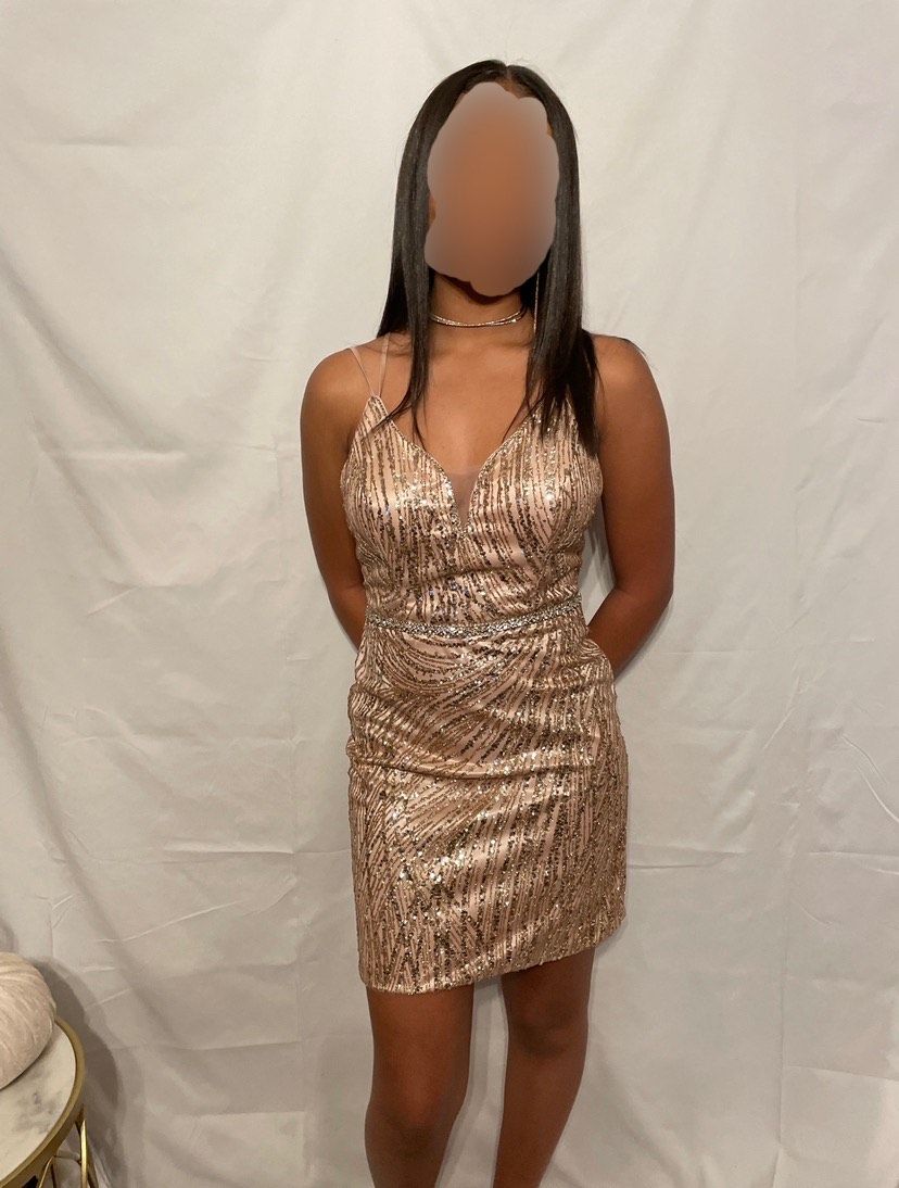 Size 12 Prom Nude Cocktail Dress on Queenly