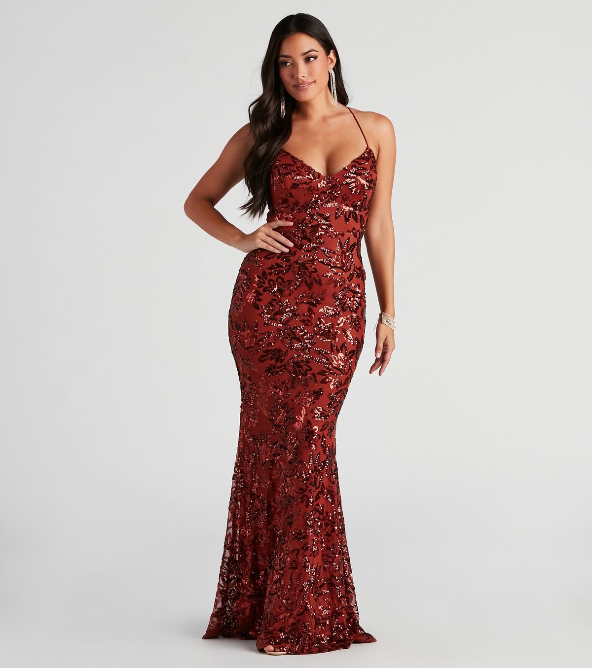 Style 05002-2417 Windsor Size XL Bridesmaid Sequined Red Floor Length Maxi on Queenly