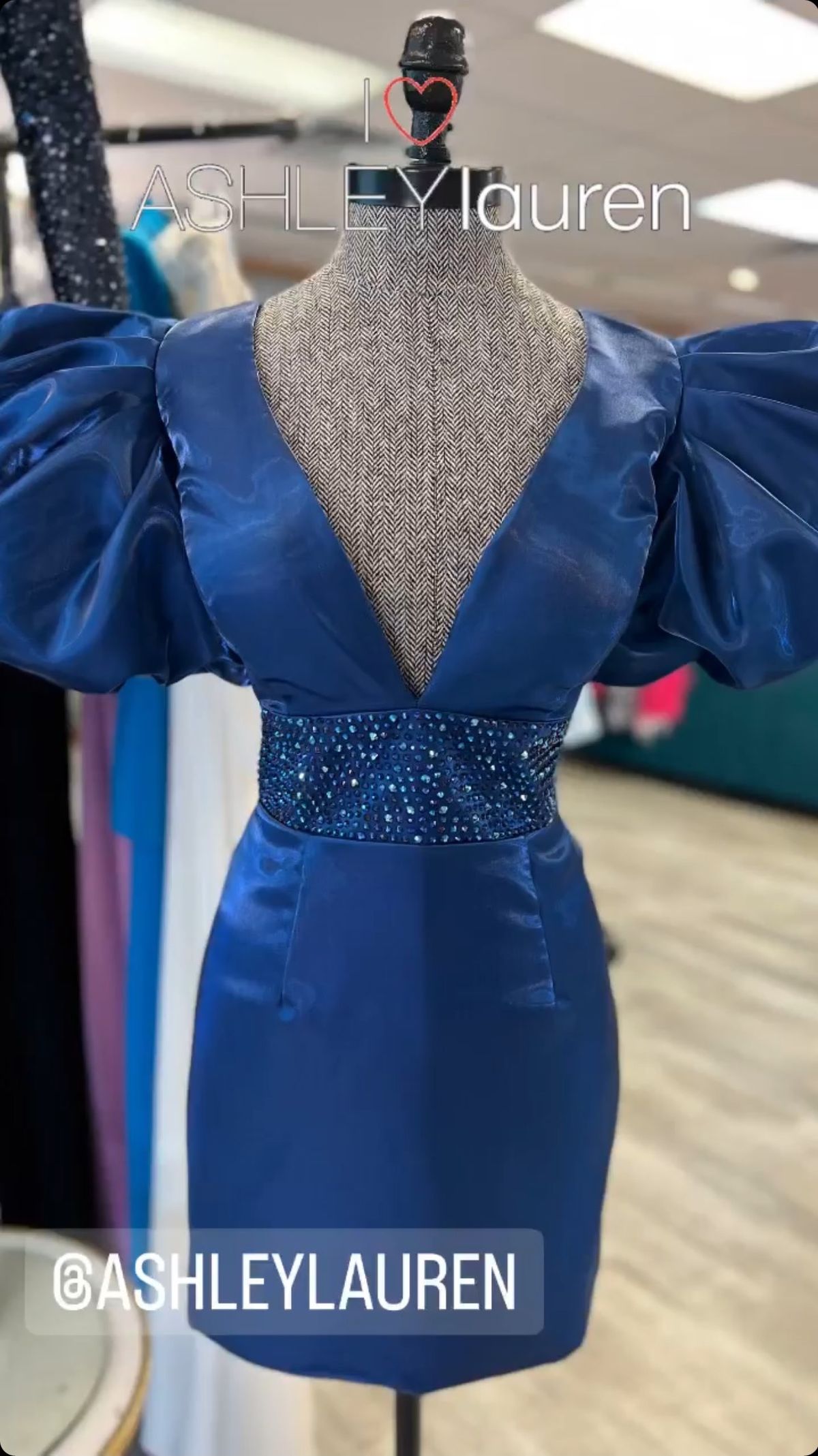 Ashley Lauren Size 4 Homecoming Blue Cocktail Dress on Queenly