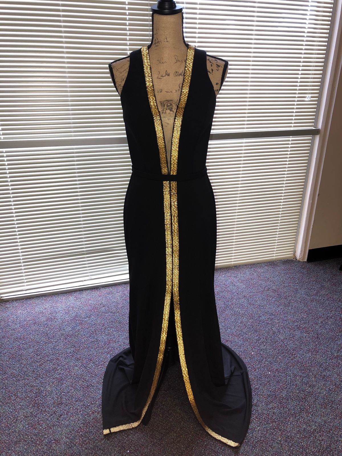 Size M Pageant Black Floor Length Maxi on Queenly