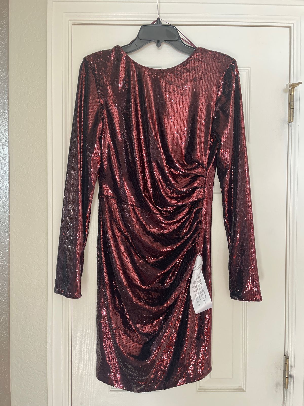 Dress The Population Size 8 Long Sleeve Sequined Burgundy Red Cocktail Dress on Queenly