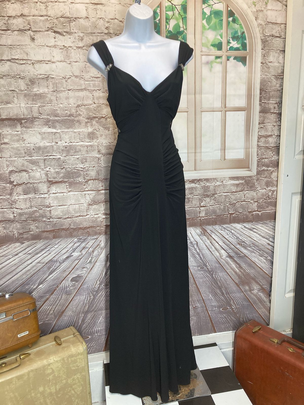 Betsy and Adam Size 10 Prom Black Floor Length Maxi on Queenly
