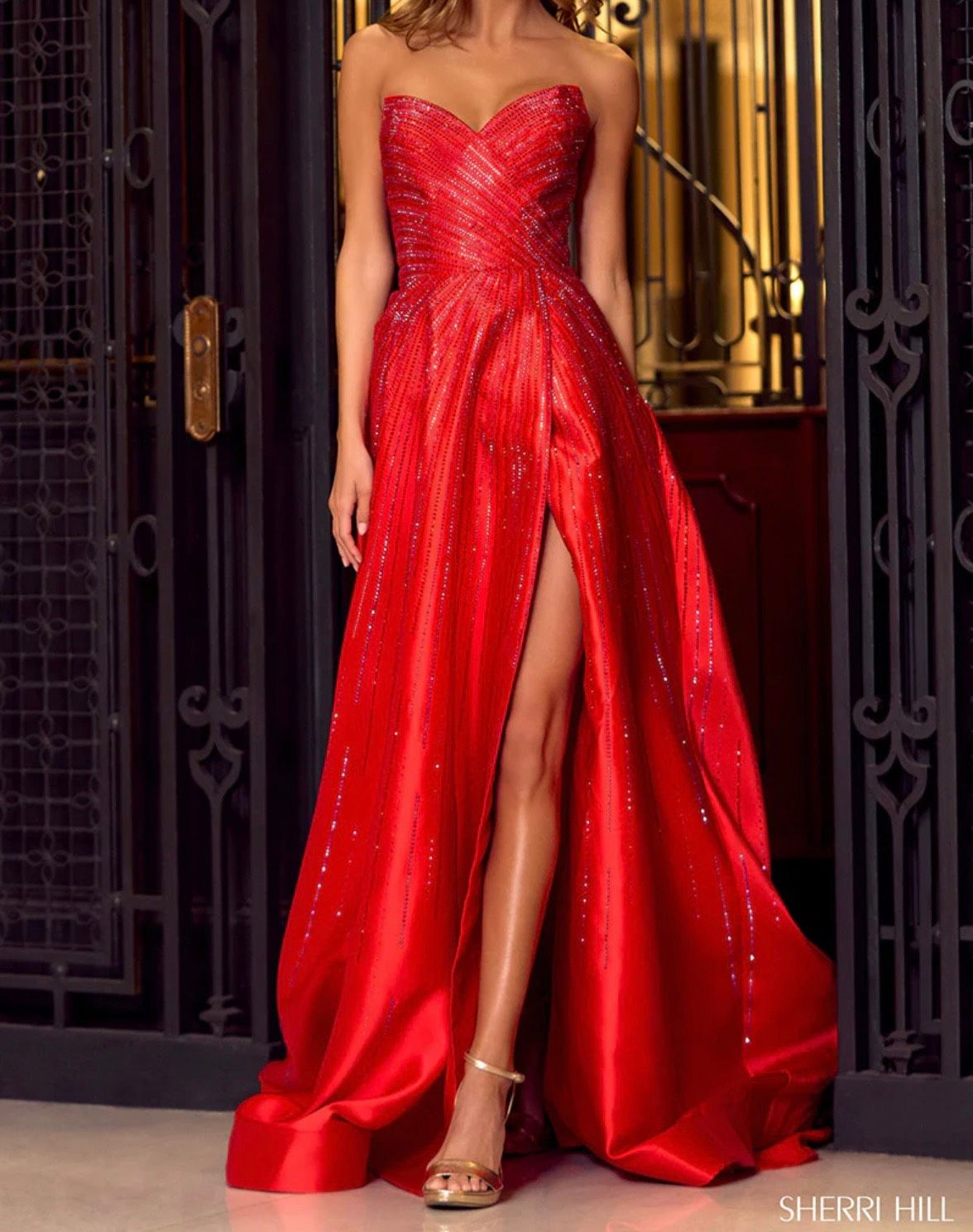 Sherri Hill Size 0 Prom Sequined Red A-line Dress on Queenly