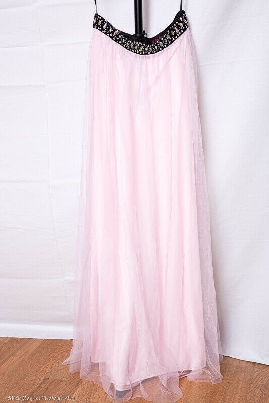 Style Never Altered #57323 Blondie Nites Size 8 Bridesmaid Halter Multicolor A-line Dress on Queenly