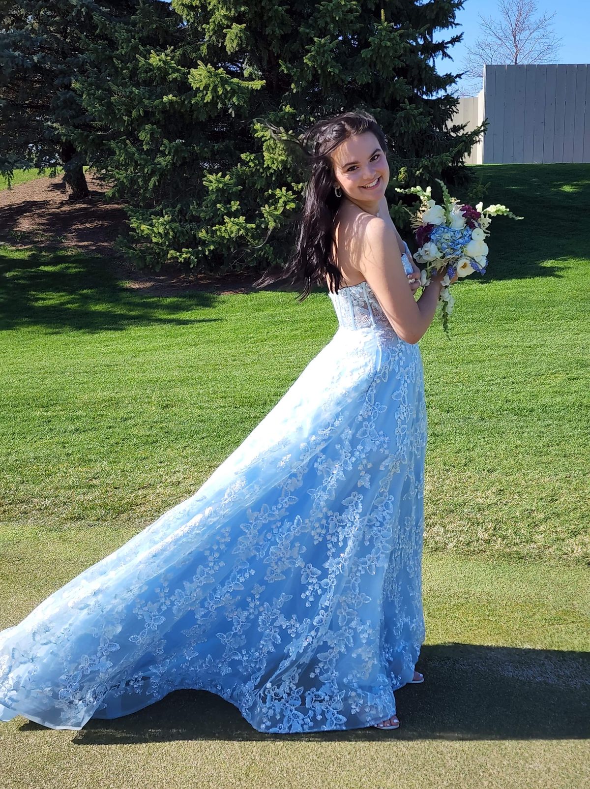 Sherri Hill Size 8 Prom Lace Light Blue Dress With Train on Queenly