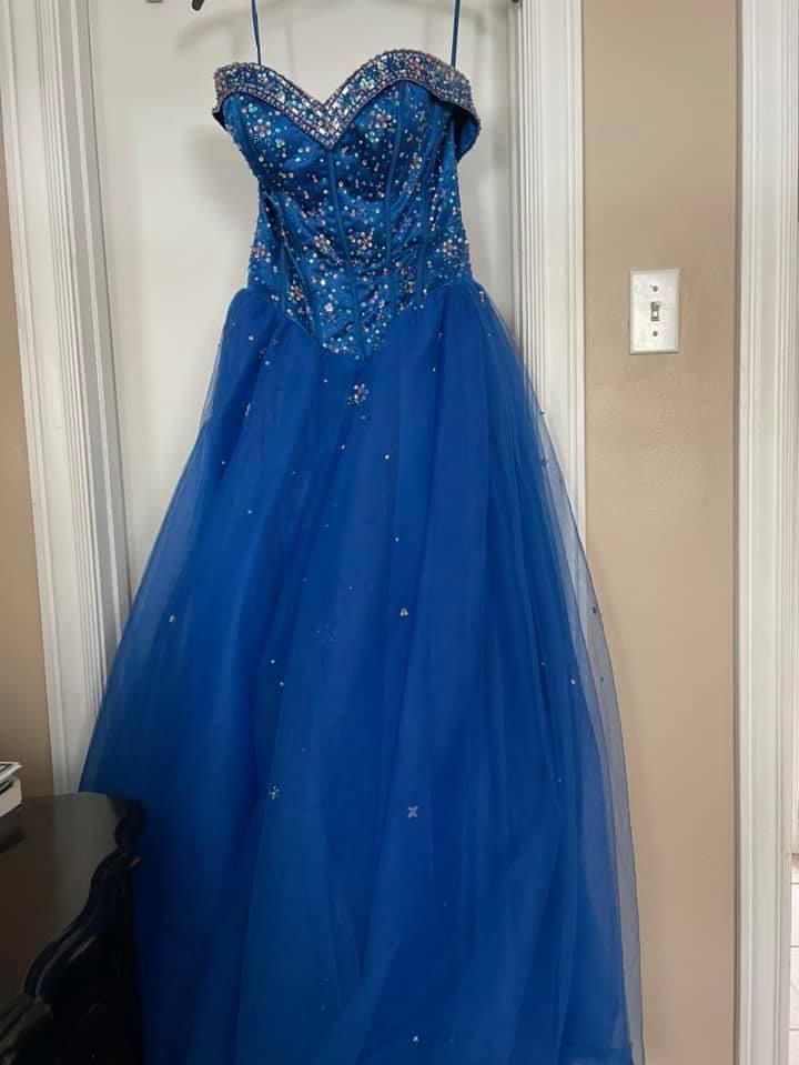 Bellezza Size 4 Blue Ball Gown on Queenly