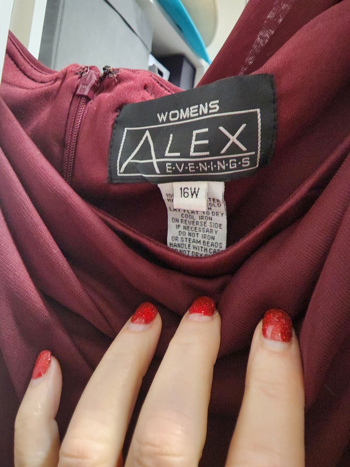 Alex Plus Size 16 Red Ball Gown on Queenly