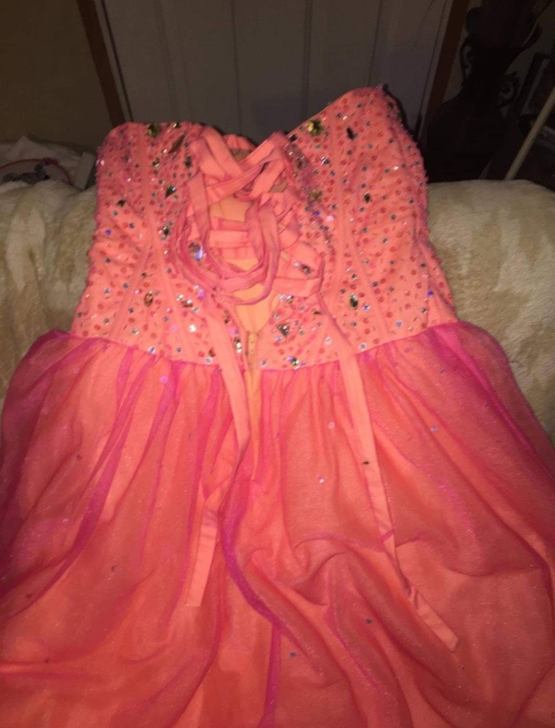Size 10 Prom Multicolor Ball Gown on Queenly