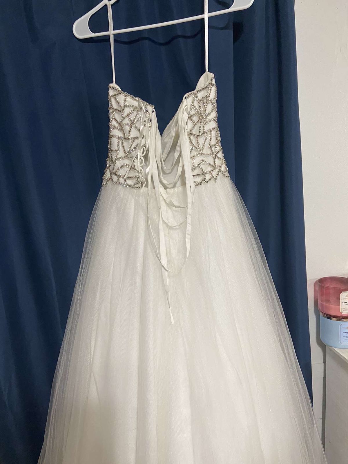Terani Couture Size L Prom White Ball Gown on Queenly