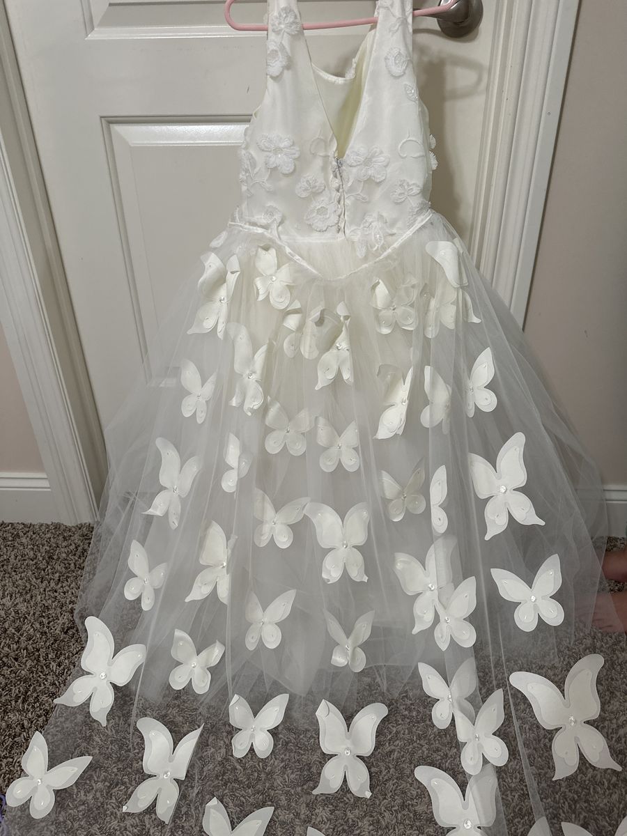Girls Size 10 Prom White Ball Gown on Queenly