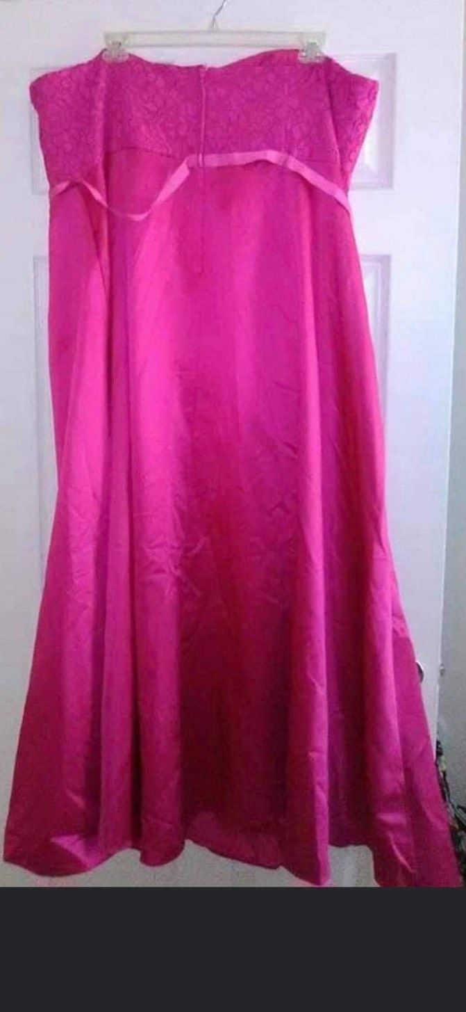 Plus Size 24 Prom Pink Side Slit Dress on Queenly